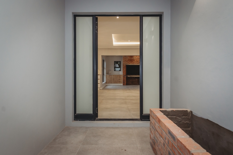 4 Bedroom Property for Sale in Denver Park Western Cape